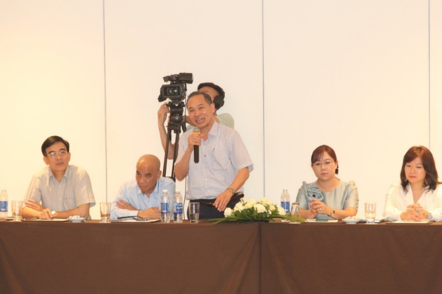 TS. Nguyễn Văn Thắng nguyên Phó trưởng khoa Gây mê hồi sức tham gia ý kiến đóng góp hội thảo